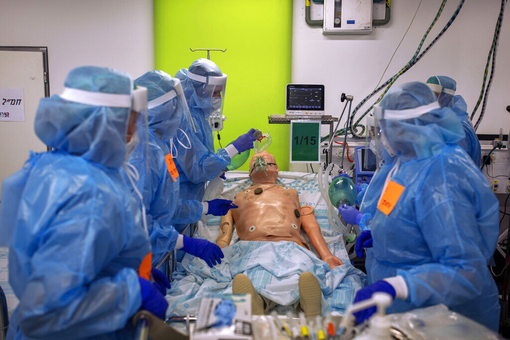APTOPIX Virus Outbreak Israel